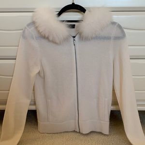 NEIMAN MARCUS CASHMERE COLLECTION SWEATER